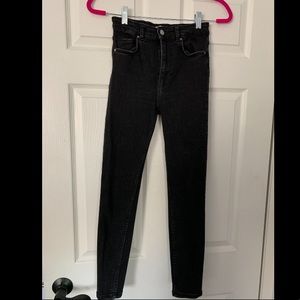 dark wash high waisted jeans